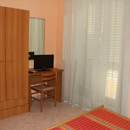 Garden House 3*