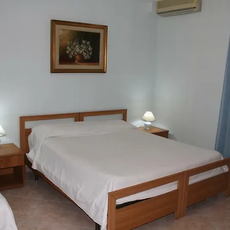 Garden House Bed & Breakfast Pozzallo